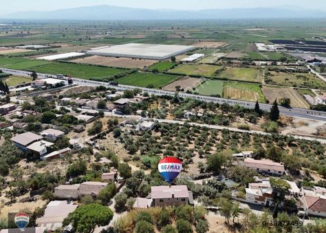 Söke Argavlıda 730m² Bahçe İçinde Yazlık Tadında Köy Evi