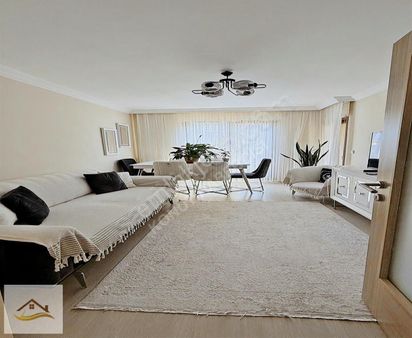 Konut Habercisi Farkıyla Emsalsiz Cadde Üzerin'de Kelepir 2+1 !