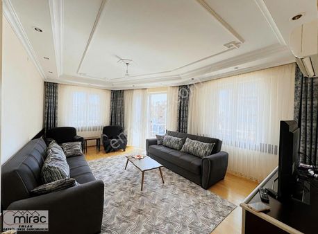 Emek Mahallesi Merkezi Konumda Satılık 3+1 Geniş Ve Ferah Daire