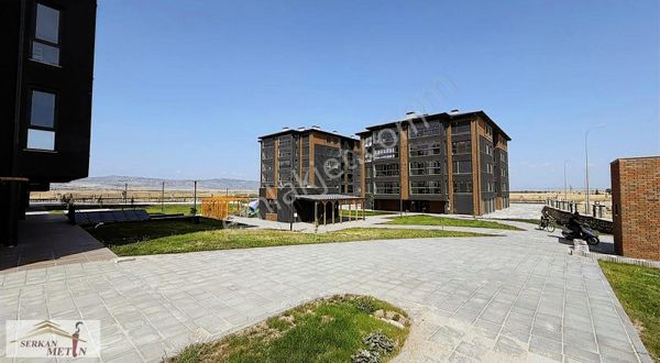 Serkan Metinden Söğütönünde Bulvar Üstü Site İçi 3+1 Daire