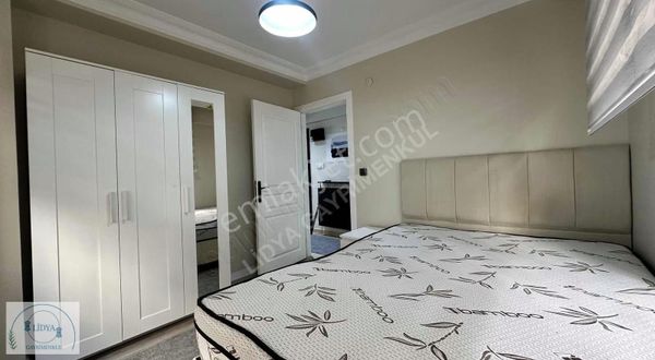 Ana Cadde Üzeri Bahçe Kullanımlı Modern Eşyalı Geniş 2+1