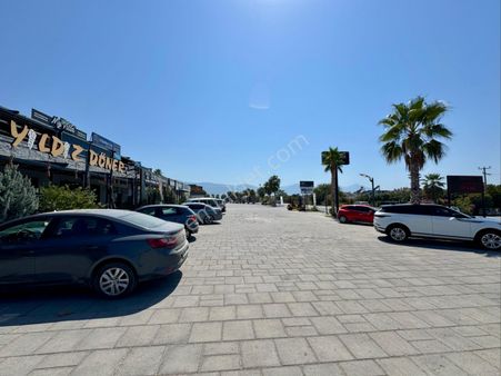 Kuşadası Davutlar Yolu Tnr Cornerda Devren Kiralık Döner Dükkanı