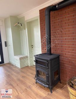 Remax Model Denizli'den Kızılcabölük'te 3142m² Tarla