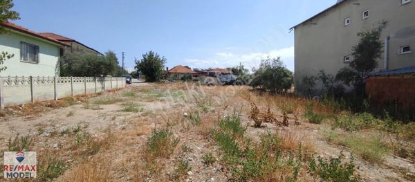 Remax Model'den Irlıganlı'da 498m² Satılık Arsa