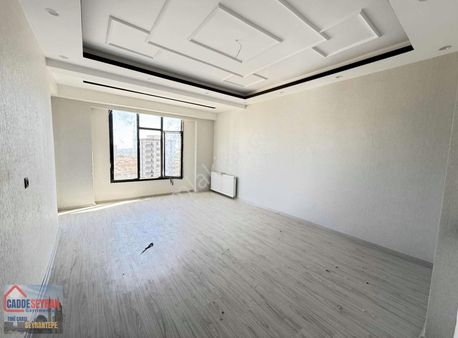 Cadde Seyrandan Satlık 2+1 Acil Acil