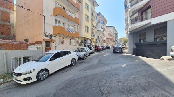 Karabağlar/gülyakada 2+1 Satılık Daire