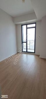 Adım İstanbul Metro"nun Dibinde Kiralık 3+1 Daire