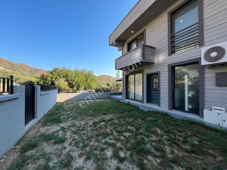 Marmara Adası Çınarlı Mahallesi'nde Bahçeli Dubleks