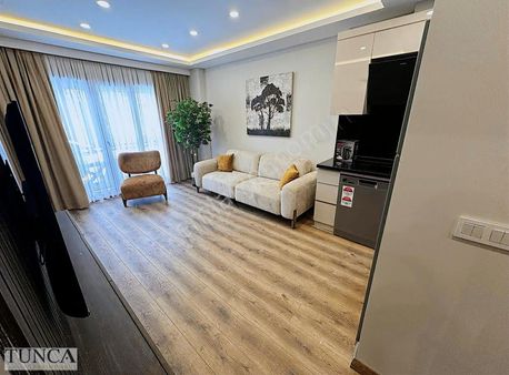 Küçükbakkalköy Acıbadem Üniversitesi Eşyalı Faturalar Dahil 1+1