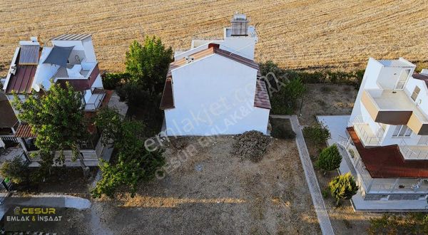 İzmir Dikili Gazeteciler Sitesinde Satılık Arsa