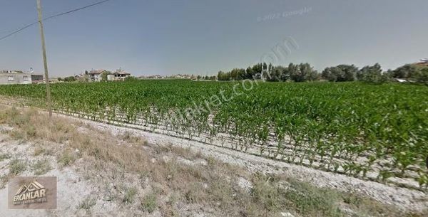 Saraçoğlunda Caddeye 265 Mt Mesafede Satlık 600 M' İmarlı Arsa