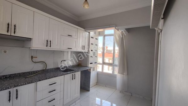 Fatih Emlaktan Sarıgüllük De Bakımlı Kiralık 2+1 Daire