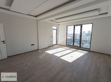 Samrıse Gayrimenkul'den Aydınlık Caddesinde Satılık Lüks 3+1