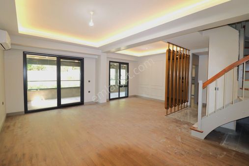 Kemerburgaz Mimar Sinan Mahallesı 3+1 Satılık Bahçe Dubleks Daire Kemer Suıtes 2 Projesi 217 M2