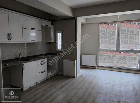 Cevizli Mah Balkonlu Temiz Sıfır İçi Lüx Ferah 2+1 Satılık Daire