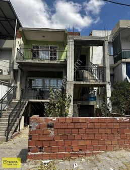 Bornova Atatürk Mh.de 226 M2 Satılık Arsa