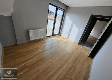 Özgürlük Mah Ferah Geniş M2'li Belediyeye Yakın 3+1 Dubleks