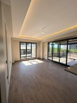 Kemerburgaz Mimar Sinan Mah 2+1 Satılık Özel Bahçelı Ara Katı Daire Kemer Suıtes 2 Projesi 153 M2