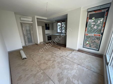 Caddebostan Bağdat Caddesi 1. Paralel Sıfır 2+1 Daire