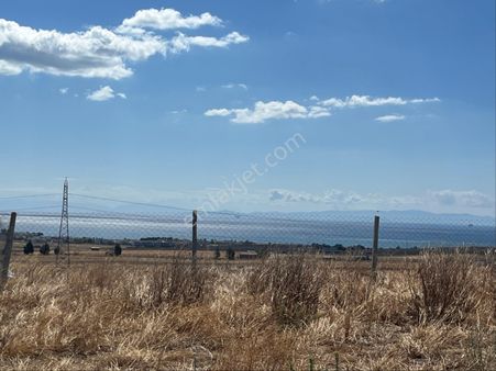 Satılık Sahibinden 300 Metre Deniz Manzaralı Tele Çevrili Araba Takaslı