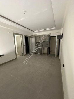 Urla Yaka Mahallesinde 1+1 Satılık Sıfır Bahçeli Daire