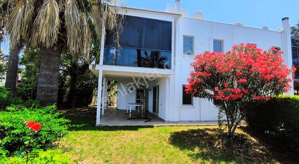 Sherlock Homes'tan Adabükü Özgür Sitesinde Yıllık Kiralık 2+1