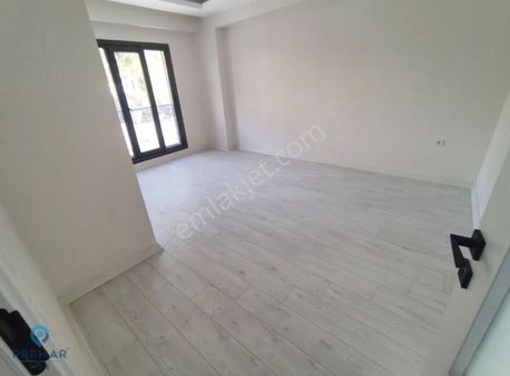 Maltepe Bağlarbaşı Sıfır Binada Yüksek Giris 2+1 Satılık Daire
