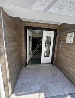 Barbaros Mah.tarık Çevikel Dibi 4+1 Lüx Dublex