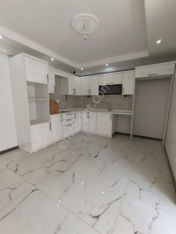 Çamlıca Karanfillerde Özel Garajlı 3+1 Satılık Daire