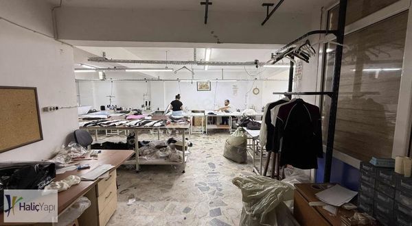 İzzetpaşada Adliye Ek Binası Karşısında Satılık İş Hanı Katı