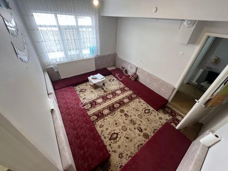 Tuna'dan Basın Cad. Üzerinde Gata Hastanesi Yanında 2+1 Düz Giriş Yatırımlık Fırsat Daire !