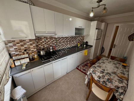 Parldan Altınkum Da Ara Kat Ön Cephe Satılık 2+1 Daire