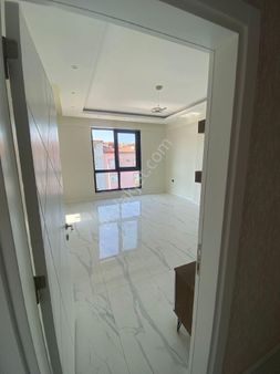 Naz Bayrakta Ebeveyn Banyolu 3+1 Satılık Daireler