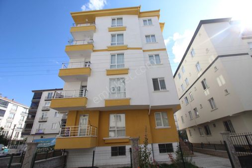 Aksaray Paşacık Acem Caddesine Komşu Kiralık 2+1 Arakat Daire