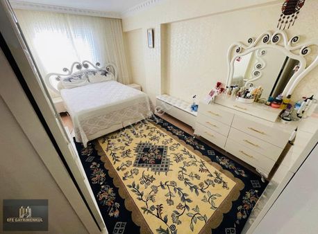 Efe Gayrımenkulden Cadde Yakını Asansörlü 6+2 Dublex