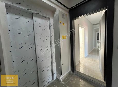 Deka Gayrimenkul'den Mutfak Ayrı 2+1 Oturuma Hazır Daire