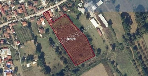 Söğütlü Kurudıl Mahallesınde 8 Dönüm Satılık Arsa