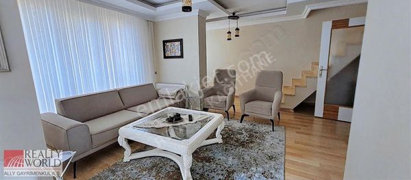 Kağıthane Merkez Mahallesinde 3+1 Satılık Dubleks Daire