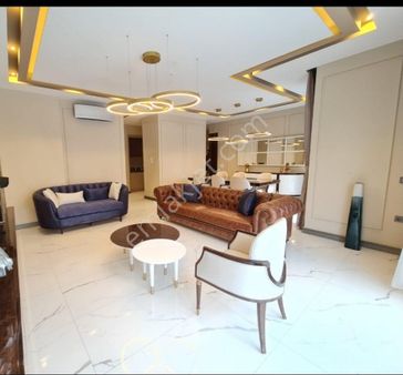 Kusadasi Ege Mahallesinde Luks 3 +1 Daireler