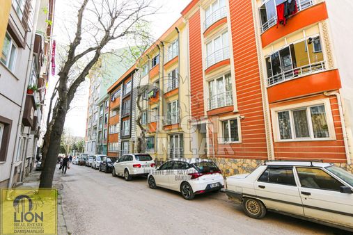 Bandırma İhsaniye'de Arakat,balkonlu Kiralık 2+1 Daire