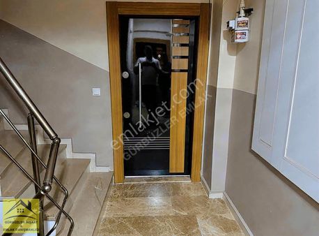 Küçükçekmece Halkalı'da Satılık 2+1 90m² Boş Krediye Uygun 2.kat