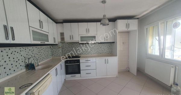 Karabağlar Barış Mahallesi Satılık 2+1 Geniş Daire