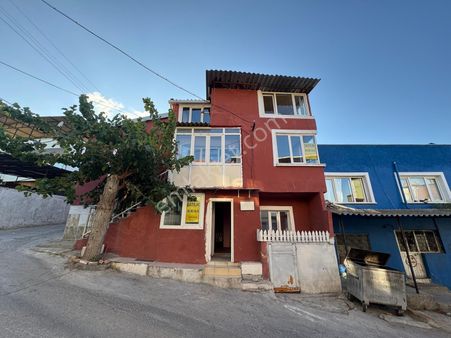 Kuzey Emlak’tan 📍 Soma – Samsacı Mahallesi’nde Satılık Müstakil Ev