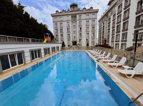 Site İçinde Ebeveyn Banyolu Büyük Metrekare Satılık 3+1 Daire