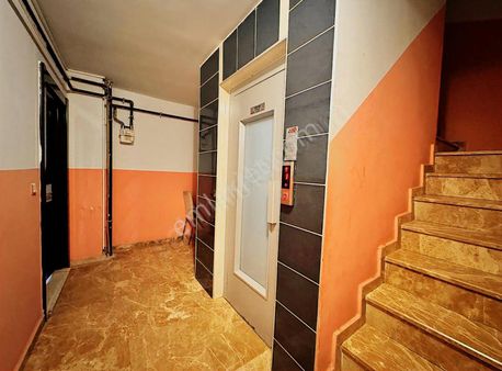 Gaziler Parkının Yanında Balkonlu Ara Kat 2+1 Satılık Daire