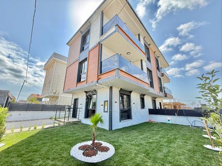 ꧁▇seta Grup▇꧂ Merkezi Konumda Köşe Başi Havuza Uygun Yazlık.!