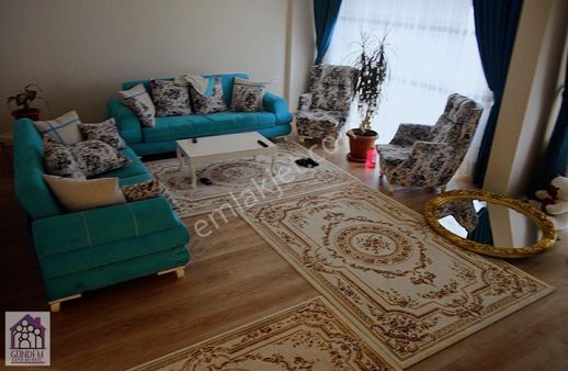 Başiskele'de Butik Sitede Genis 2+1 Satılık Eşyalı Bahçe Dublex