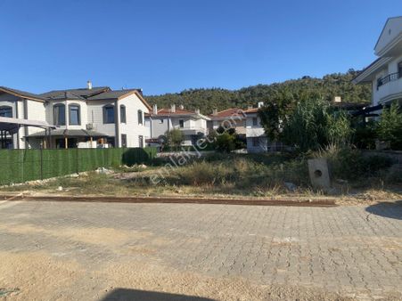 Ayvalık Camlık Ta Satılık Villa İmarlı Arsa.