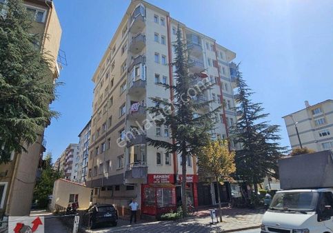 Dönertaş Emlaktan Vişnelik Mah.satılık 3+1 Ara Kat Daire