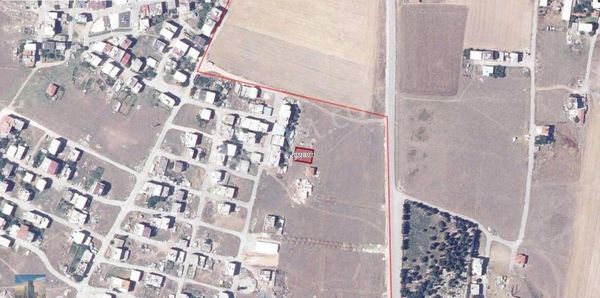 S1070 Ayhan Gezer Emlak'ta 100. Yıl Mah. 321m2 Satılık Arsa